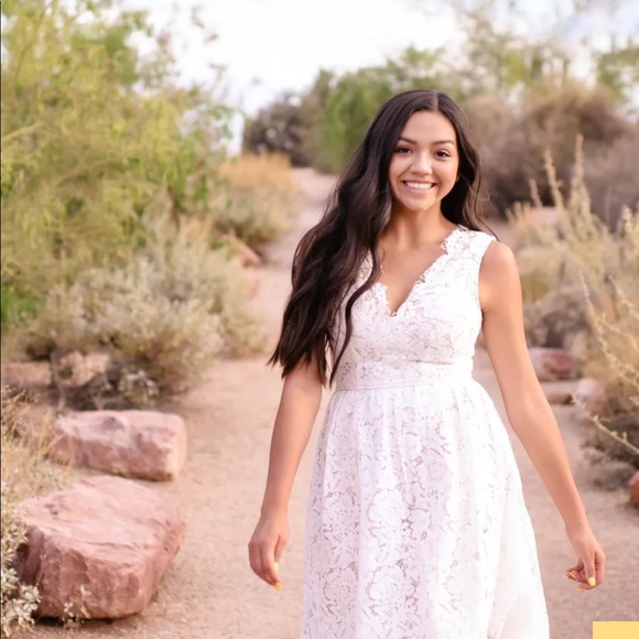 Lulu’s Lace Dress - Size Large - Picture 3 of 10